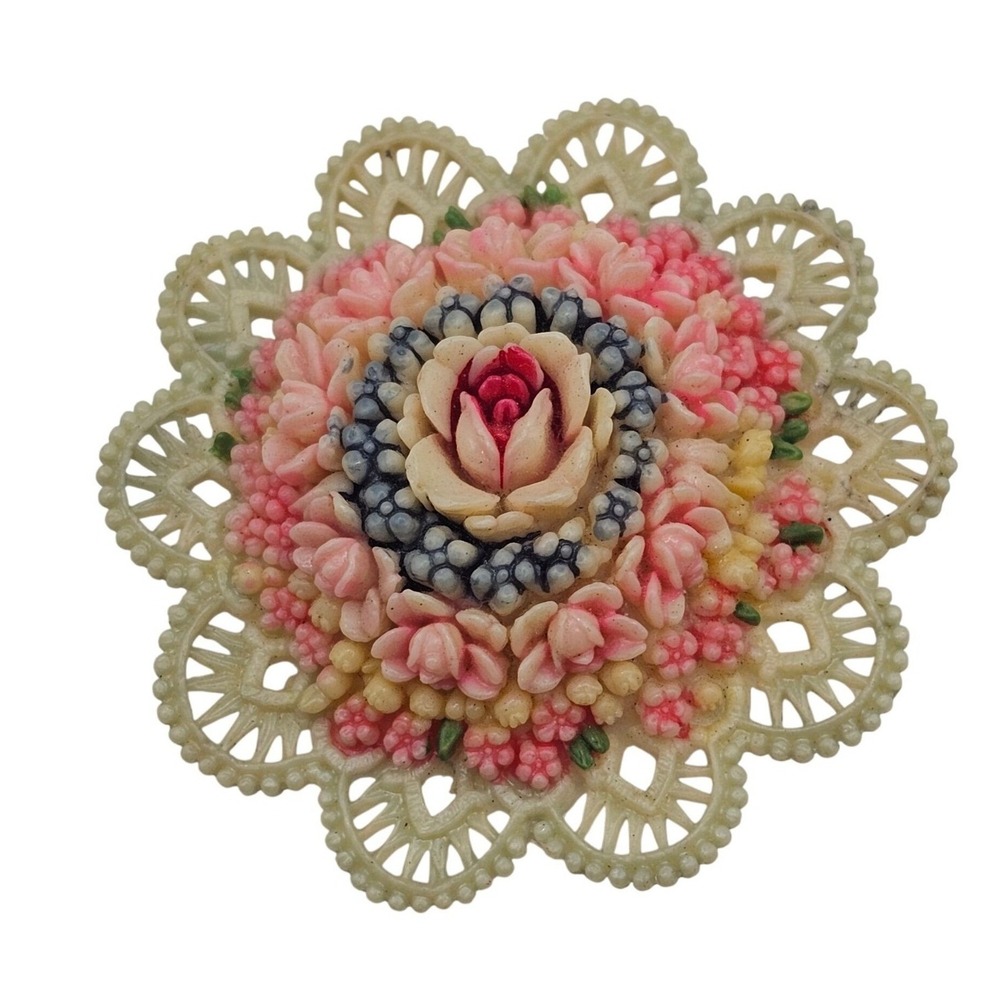 Vtg‎ Resin Floral Dome Brooch Victorian Revival Lace Flower Pink Cottagecore Pin